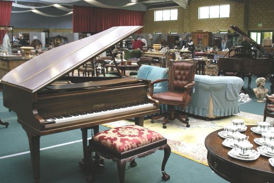 Jim Railton Antiques